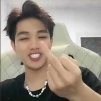 Tác giả này nhạt lắm