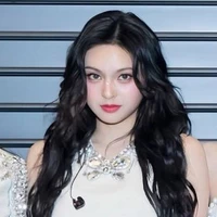 Riracha Phondechaphiphat (Cô)