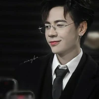 Quang Hùng (master-d)