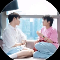 mèo thích viết truyện 😘