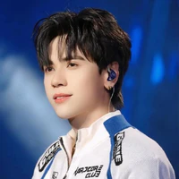 Hùng 13 tuổi