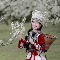 Phủng-Em Gái Em