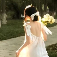 Lyly [bạn thân Y/n]