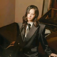 Milk Pansa (bạn cô)