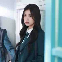 KANG HYEWON 