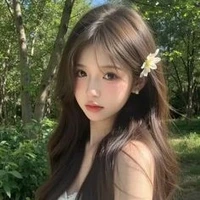 Diệp Khả Hân   (n9)