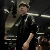 Son Siwoo // Lehends