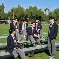 Các nhận vật nam phụ