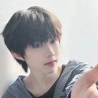 Trần Dịch Hằng-em