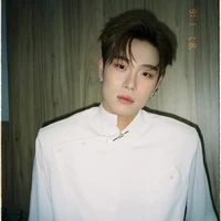 All top(-ai thì-)