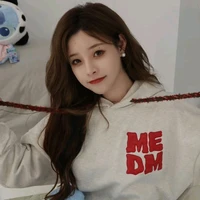 Thẩm Tiểu Ái*chị*