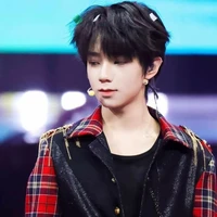 Vương Lỗ Kiệt -gã