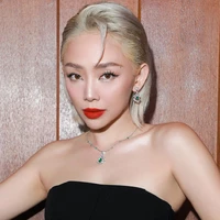 Nguyễn Khoa Tóc Tiên