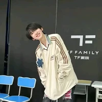 Tả Kì Hàm