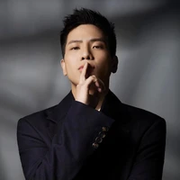 Anh Quân ( bố Rhy)