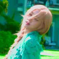 Roseanne Park (Rosé)