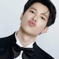 Bùi anh tú