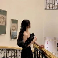 cô dâu trần quỳnh nhi