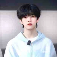 Trương Hàm Thụy 