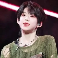 Trần Dịch Hằng-em"cún béo"