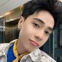  Lê Quang Hùng