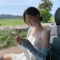 Nhiên Ngụ Ngân - chị đại