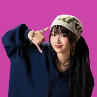 Nguyễn Lê Ngọc Ánh Sáng-Ánh Sáng Aza