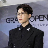 Bùi Anh Tú
