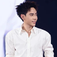 Lê Quang Hùng( phone)