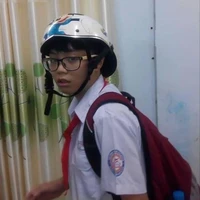 nhỏ đây nè ẹt ẹt