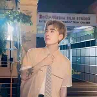 Lê Quang Hùng (Phone)