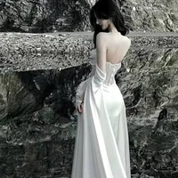 Mẹ anh