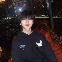 Nhiếp Vĩ Thần