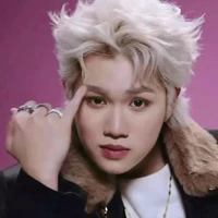 Đức Đuy_dạng người