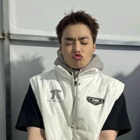 nề ca chê chê la cà