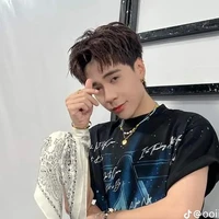 Lê Tổng_Hùng_