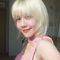 Hoàng Thúy Hậu 