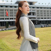 Minh Hằng_cô 2
