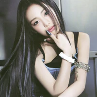 Jung Ahyeon - chị