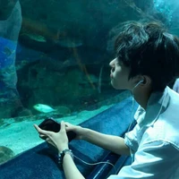 Vương Cự Giải | @V_cgiaii [11A]