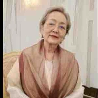 Bà  Manobal
