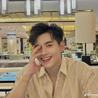 hùng Huỳnh