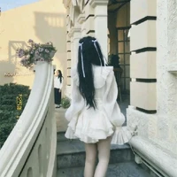 NGUYỄN THỊ HOÀNG LINH ( chị ruột của H)