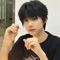 Trần Dịch Hằng _em