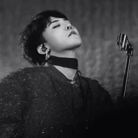 Kwon JiYong - em.
