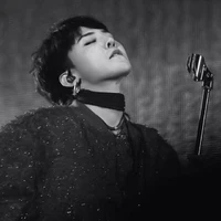 Kwon JiYong - em.