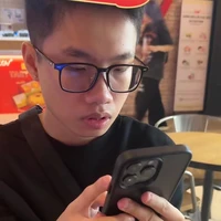 Yiwei