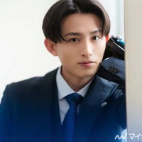 ishiro/ bạn taiya