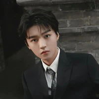 Vương Tuấn Khải_Anh