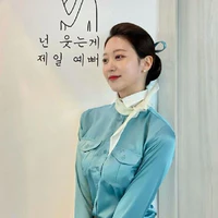 Min Hee -- Lễ tân